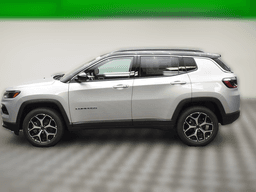 Jeep Compass Limited 4x4 2025 — side view