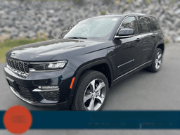 Jeep Grand Cherokee 4xe Overland 4x4 2024 — front view
