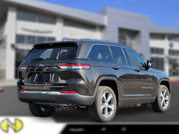 Jeep Grand Cherokee 4xe Overland 4x4 2024 — rear view