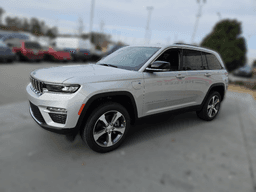 Jeep Grand Cherokee 4xe Overland 4x4 2024 — front view