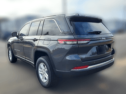 Jeep Grand Cherokee L Laredo 4x2 2024 — rear view