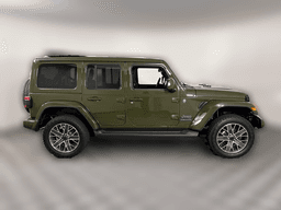 Jeep Wrangler 4xe High Altitude 4x4 2024 — side view