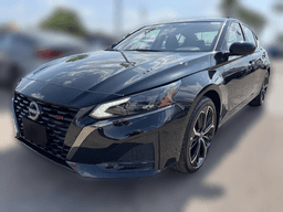 Nissan Altima SR AWD 2025 — front view
