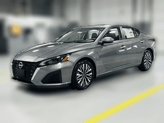 Nissan Altima SV FWD Nissan Altima SV FWD