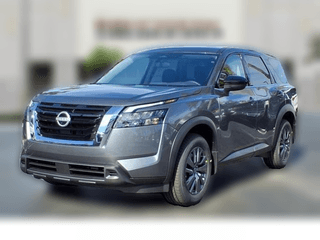 Nissan Pathfinder S 2WD Nissan Pathfinder S 2WD