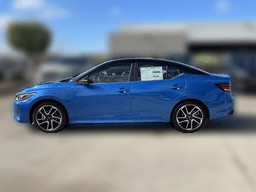 Nissan Sentra SR CVT 2024 — side view