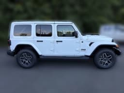 Jeep Wrangler Sahara 4 Door 4x4 2026 — side view