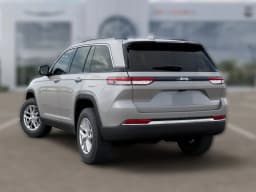 Jeep Grand Cherokee Laredo X 4x2 2026 — side view