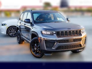 Jeep Grand Cherokee Laredo Altitude 4x2 Jeep Grand Cherokee Laredo Altitude 4x2