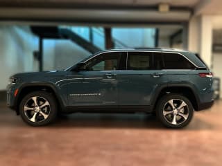 Jeep Grand Cherokee Limited 4x2 Jeep Grand Cherokee Limited 4x2