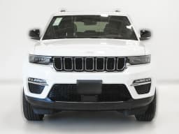 Jeep Grand Cherokee Limited 4x4 2025 — side view