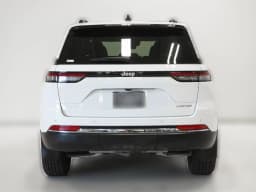 Jeep Grand Cherokee Limited 4x4 2025 — side view