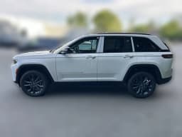 Jeep Grand Cherokee 85th Anniversary Edition 4x4 2026 — side view