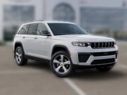 Jeep Grand Cherokee Limited 4x4 2026 — side view