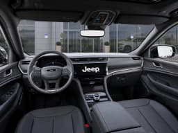 Jeep Grand Cherokee Limited 4x4 2026 — side view