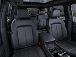 Jeep Grand Cherokee Limited 4x4 2026 — side view