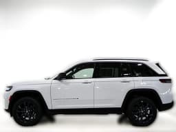 Jeep Grand Cherokee 85th Anniversary Edition 4x4 2026 — side view