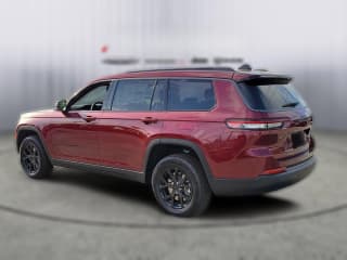Jeep Grand Cherokee L Laredo Altitude 4x2 Jeep Grand Cherokee L Laredo Altitude 4x2