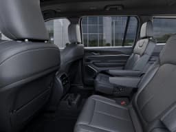 Jeep Grand Cherokee L Limited 4x4 2026 — side view