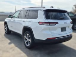 Jeep Grand Cherokee L Limited 4x4 2026 — side view