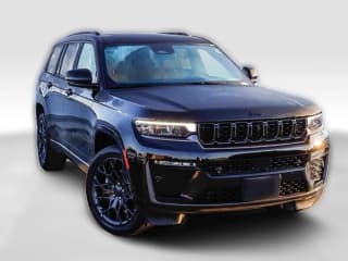 Jeep Grand Cherokee L Summit 4x4 Jeep Grand Cherokee L Summit 4x4