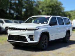 Jeep Grand Wagoneer L Limited Altitude 4x4 2026 — side view