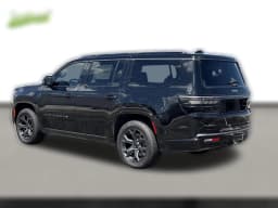 Jeep Grand Wagoneer Limited Altitude 4x4 2026 — side view