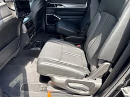 Jeep Grand Wagoneer Limited Altitude 4x4 2026 — side view