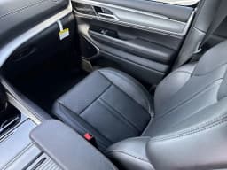 Jeep Grand Wagoneer Limited Altitude 4x4 2026 — side view