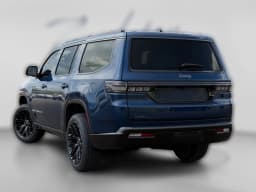 Jeep Grand Wagoneer Limited Reserve 4x4 2026 — side view