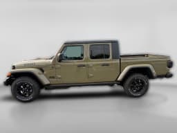 Jeep Gladiator Sport S 4x4 2026 — side view