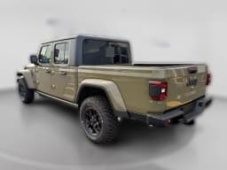 Jeep Gladiator Sport S 4x4 2026 — side view