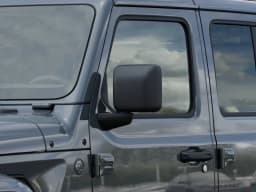 Jeep Gladiator Sahara 4x4 2026 — side view
