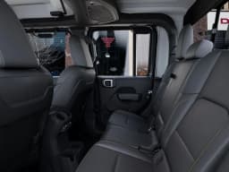 Jeep Gladiator Sahara 4x4 2026 — side view