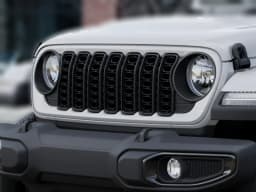 Jeep Gladiator Sport S 4x4 2026 — side view