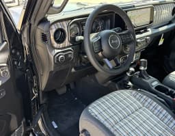 Jeep Gladiator 85th Anniversary Edition 4x4 2026 — side view
