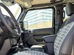 Jeep Gladiator 85th Anniversary Edition 4x4 2026 — side view