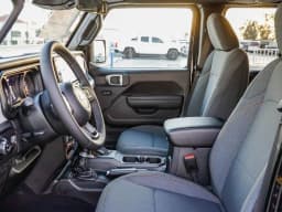 Jeep Gladiator Sport S 4x4 2026 — side view