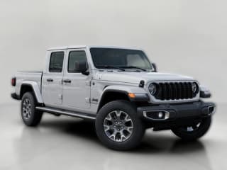 Jeep Gladiator Sahara 4x4 Jeep Gladiator Sahara 4x4