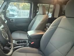 Jeep Gladiator Sport S 4x4 2026 — side view