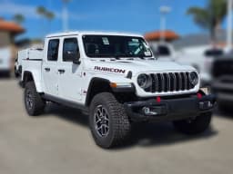 Jeep Gladiator Rubicon X 4x4 2026 — side view