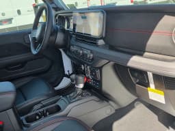 Jeep Gladiator Rubicon X 4x4 2026 — side view