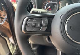 Jeep Gladiator Rubicon X 4x4 2026 — side view