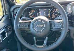 Jeep Gladiator Rubicon 4x4 2026 — side view