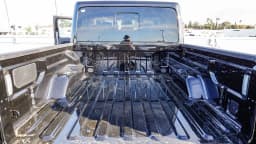 Jeep Gladiator Rubicon X 4x4 2026 — side view