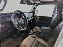 Jeep Gladiator Rubicon 4x4 2026 — side view