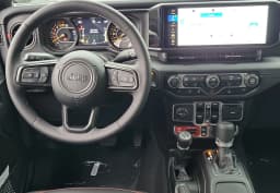 Jeep Gladiator Rubicon 4x4 2026 — side view
