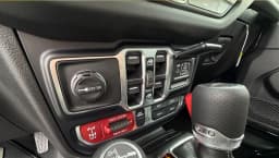 Jeep Gladiator Mojave 4x4 2026 — side view