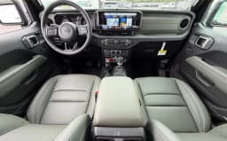 Jeep Gladiator Mojave 4x4 2026 — side view