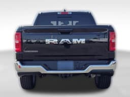 Ram 1500 Big Horn 4x2 Crew Cab 5'7" Box 2025 — side view